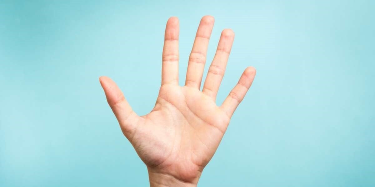 A hand showing five fingers - featured_image